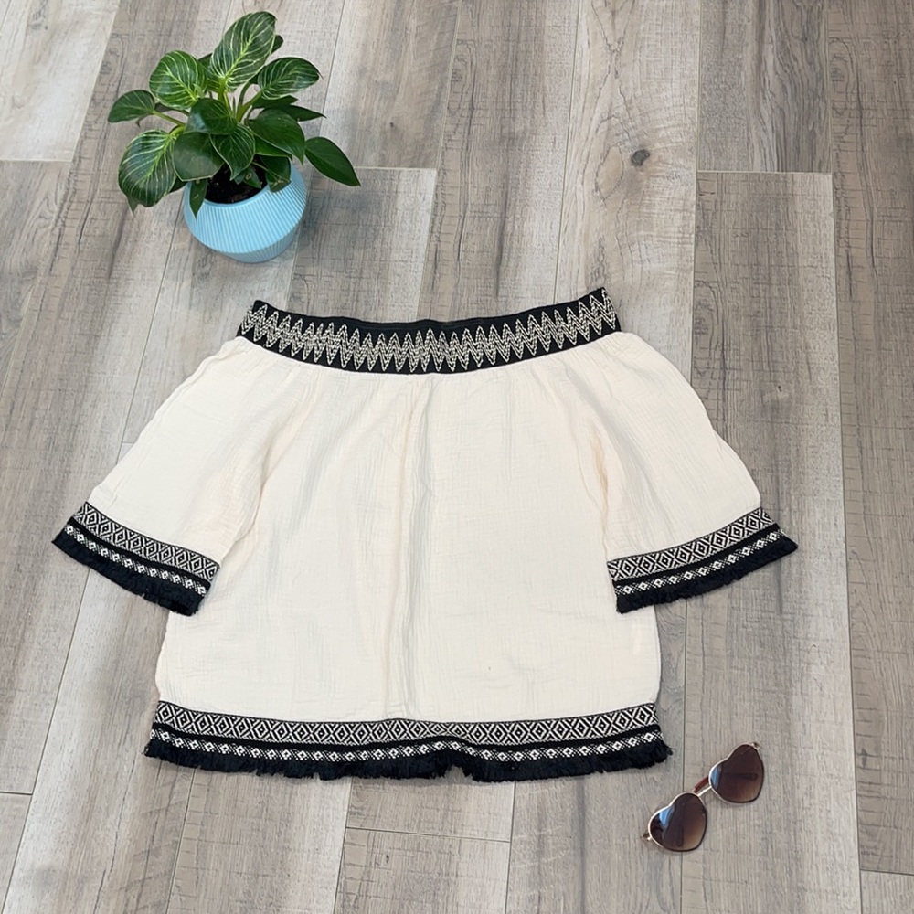 🤍 Solitaire Off-Shoulder Top 🖤